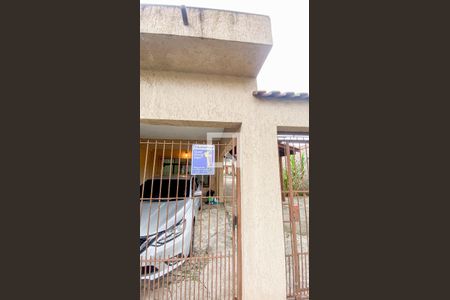 Casa à venda com 400m², 3 quartos e 2 vagas Casa à venda com 400m², 3 quartos e 2 vagasFachada