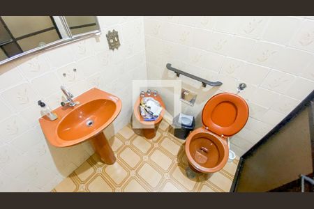 Casa à venda com 400m², 3 quartos e 2 vagas Casa à venda com 400m², 3 quartos e 2 vagasBanheiro