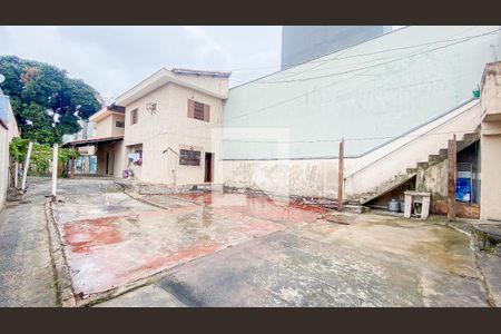 Casa à venda com 400m², 3 quartos e 2 vagas Casa à venda com 400m², 3 quartos e 2 vagasQuintal