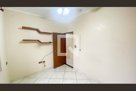 Casa à venda com 400m², 3 quartos e 2 vagas Casa à venda com 400m², 3 quartos e 2 vagasQuarto 2