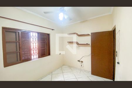 Casa à venda com 400m², 3 quartos e 2 vagas Casa à venda com 400m², 3 quartos e 2 vagasQuarto 2