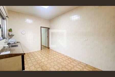 Casa à venda com 400m², 3 quartos e 2 vagas Casa à venda com 400m², 3 quartos e 2 vagasCozinha