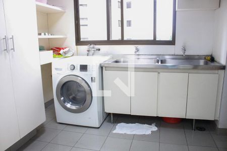 Apartamento à venda com 240m², 5 quartos e 4 vagasÁrea de Serviço