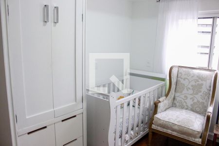 Apartamento à venda com 240m², 5 quartos e 4 vagasQuarto 4