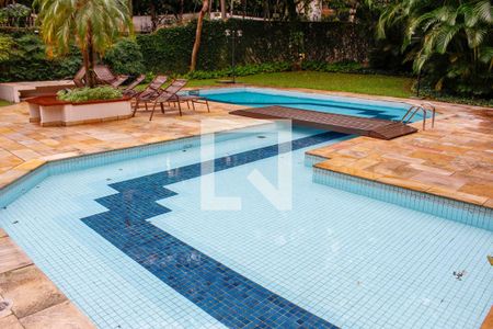 Apartamento à venda com 240m², 5 quartos e 4 vagasPiscina