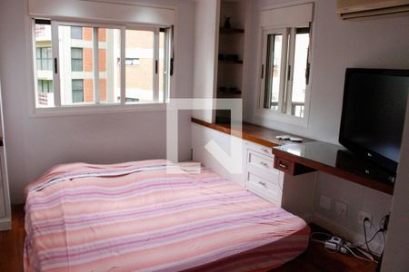 Apartamento à venda com 240m², 5 quartos e 4 vagasSuíte 2