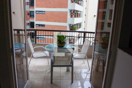 Apartamento à venda com 240m², 5 quartos e 4 vagasVaranda da Sala