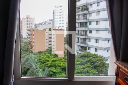 Apartamento à venda com 240m², 5 quartos e 4 vagasVista da Suíte