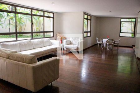 Apartamento à venda com 240m², 5 quartos e 4 vagasSalão de Festas