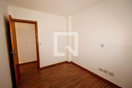 Apartamento à venda com 80m², 3 quartos e 2 vagasquarto 2