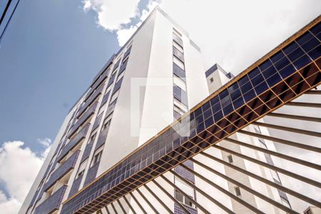 Apartamento à venda com 80m², 3 quartos e 2 vagasFachada