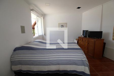 Casa à venda com 620m², 3 quartos e 4 vagasQuarto da edícula