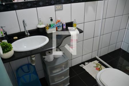 Casa à venda com 200m², 3 quartos e 2 vagasSuíte 2