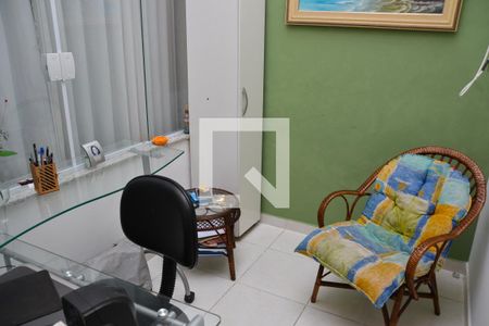 Casa à venda com 200m², 3 quartos e 2 vagasQuarto de Serviço
