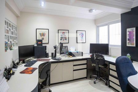 Casa para alugar com 660m², 4 quartos e 3 vagasEscritório