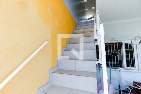 Escada acesso de casa para alugar com 1 quarto, 52m² em Jardim Catanduva, São Paulo