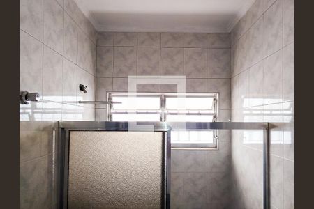 Casa à venda com 168m², 2 quartos e 2 vagasBanheiro