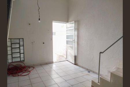 Casa à venda com 168m², 2 quartos e 2 vagasEdicula
