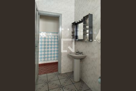 Casa à venda com 168m², 2 quartos e 2 vagasBanheiro