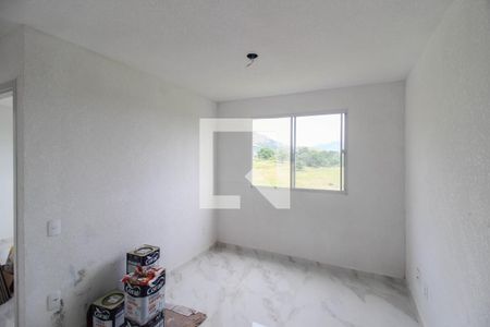 Sala de apartamento para alugar com 2 quartos, 40m² em Cabuçu, Nova Iguaçu