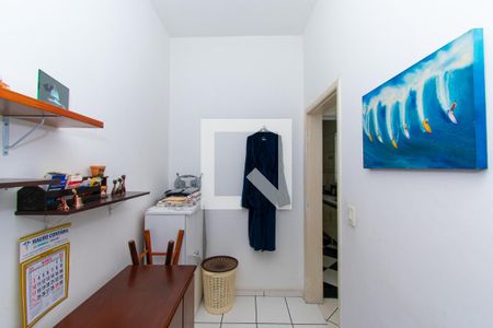 Casa à venda com 135m², 3 quartos e 2 vagasQuarto de Serviço