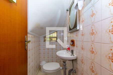 Casa à venda com 135m², 3 quartos e 2 vagasLavabo