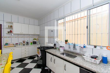 Casa à venda com 135m², 3 quartos e 2 vagasCozinha