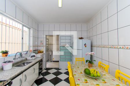 Casa à venda com 135m², 3 quartos e 2 vagasCozinha