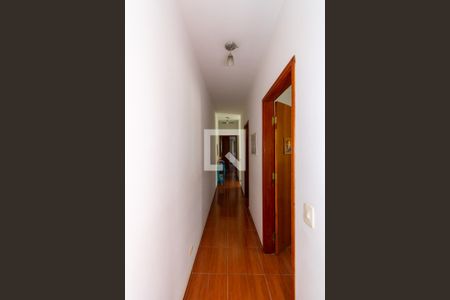 Casa à venda com 135m², 3 quartos e 2 vagasCorredor