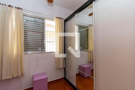Quarto 1 de casa à venda com 3 quartos, 135m² em Vila Margarida, São Paulo
