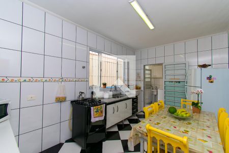Casa à venda com 135m², 3 quartos e 2 vagasCozinha