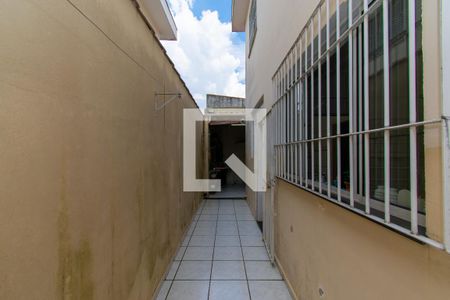 Casa à venda com 135m², 3 quartos e 2 vagasCorredor Externo