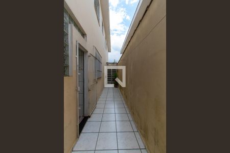 Casa à venda com 135m², 3 quartos e 2 vagasCorredor Externo