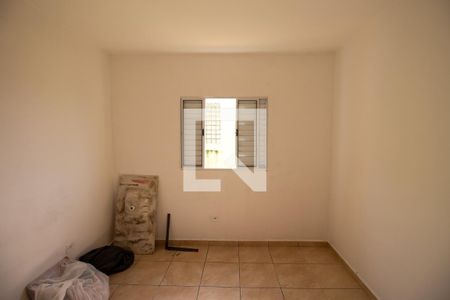 Quarto 1 de casa para alugar com 1 quarto, 25m² em Jardim das Oliveiras, Itaquaquecetuba