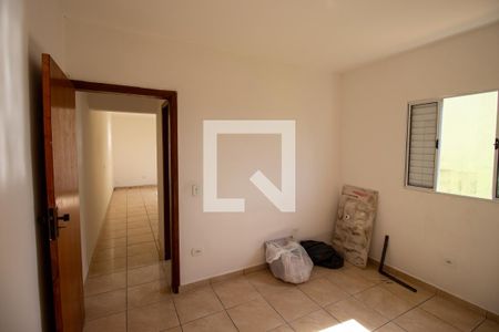 Quarto 1 de casa para alugar com 1 quarto, 25m² em Jardim das Oliveiras, Itaquaquecetuba