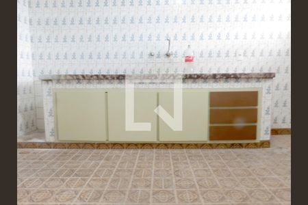 Casa à venda com 250m², 5 quartos e 1 vagaCozinha - Pia e Gabinete