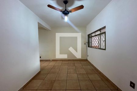 Sala de casa para alugar com 3 quartos, 230m² em Planalto Verde, Ribeirão Preto