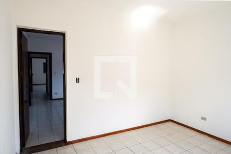 Casa para alugar com 160m², 3 quartos e 2 vagasQuarto 3