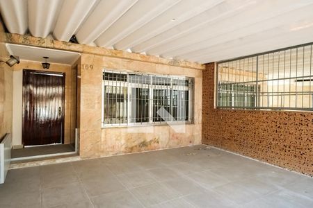 Casa para alugar com 160m², 3 quartos e 2 vagasVagas