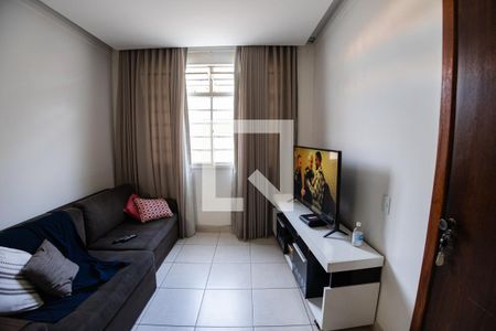 Sala de apartamento para alugar com 3 quartos, 80m² em Santa Rosa, Belo Horizonte