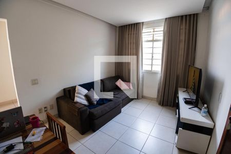 Sala de apartamento para alugar com 3 quartos, 80m² em Santa Rosa, Belo Horizonte