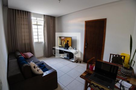 Sala de apartamento para alugar com 3 quartos, 80m² em Santa Rosa, Belo Horizonte