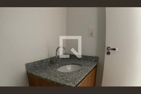 Banheiro de apartamento para alugar com 1 quarto, 28m² em Vila Mariana, São Paulo