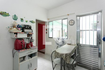 Casa à venda com 140m², 3 quartos e 2 vagasCozinha