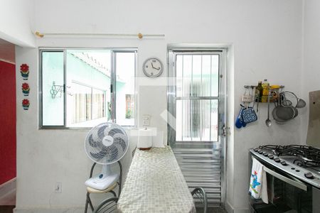 Casa à venda com 140m², 3 quartos e 2 vagasCozinha