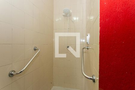 Casa à venda com 140m², 3 quartos e 2 vagasBanheiro