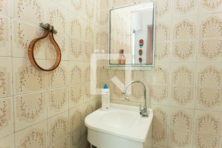 Casa à venda com 140m², 3 quartos e 2 vagasLavabo