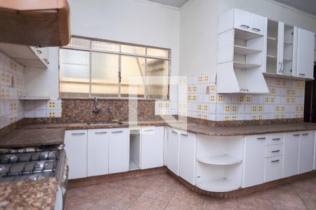 Casa à venda com 389m², 4 quartos e 1 vagaCozinha
