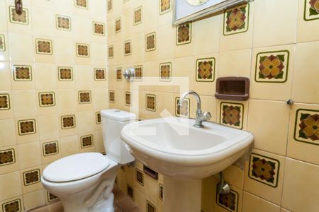 Casa à venda com 389m², 4 quartos e 1 vagaBanheiro da Suíte