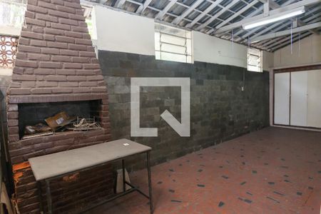 Casa à venda com 389m², 4 quartos e 1 vagaChurrasqueira